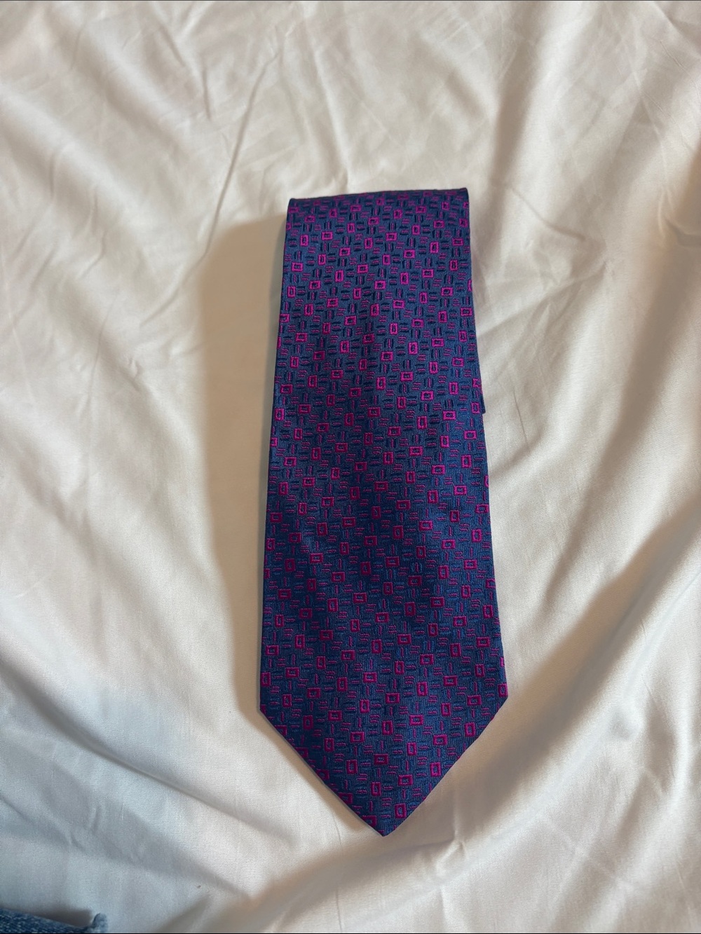 Charvet Men's Blue and Pink Patterned Silk Tie - Classic Formal Accessory